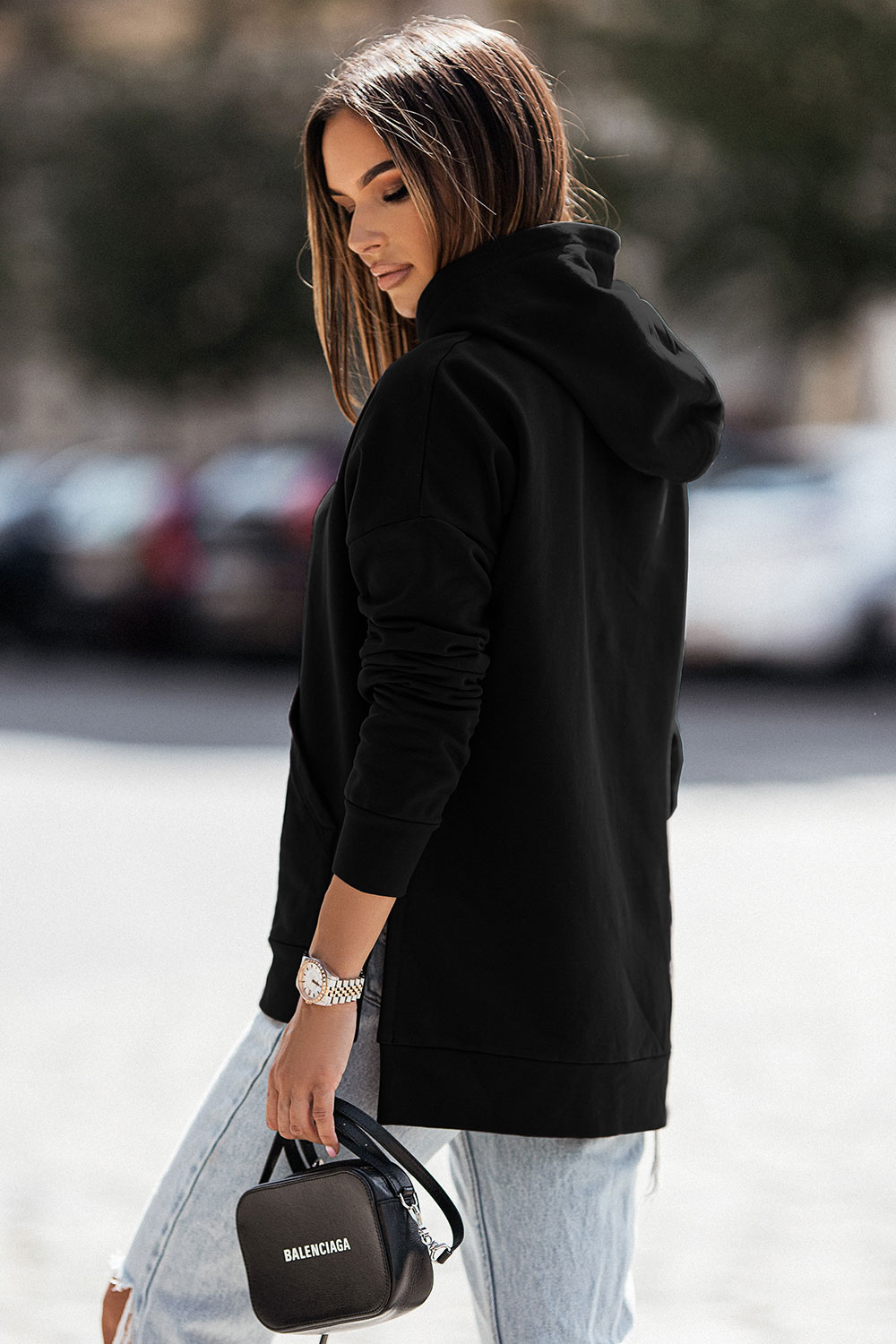 Czarna bluza Serena z kapturem i kieszenią